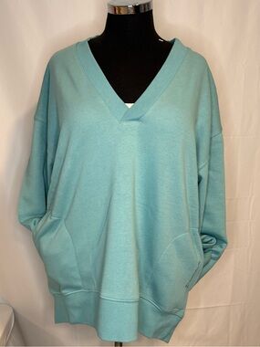 Champion Gameday Deep V Pullover Sweatshirt Medium NWT